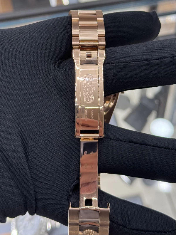 Rolex 42mm Everose Gold 326935 5