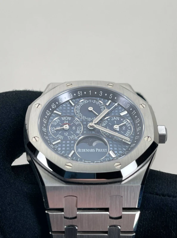 Audemars Piguet 26674ST.OO.1320ST.01 4