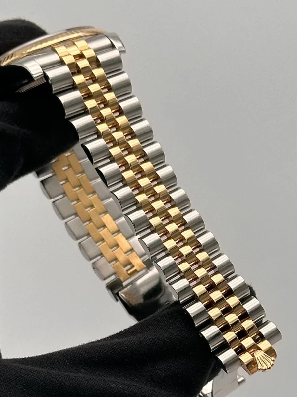 Rolex 36 mm Yellow Gold and Steel 116233 chjdj 5
