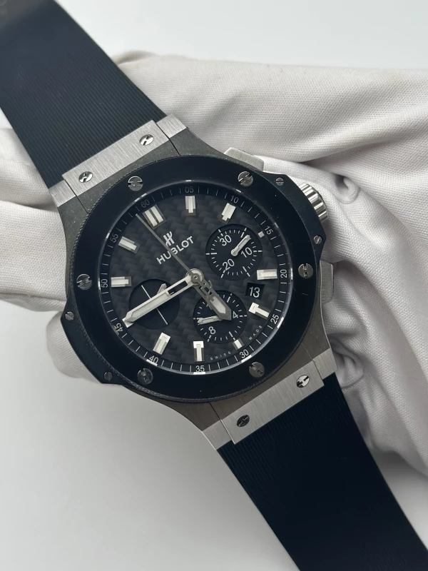Hublot EVOLUTION STEEL CERAMIC 301.SM.1770.RX 3