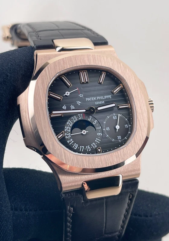 Patek Philippe 5712R-001 3