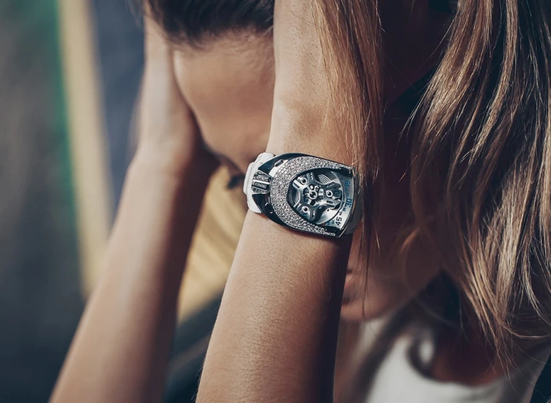 Urwerk UR-106 5