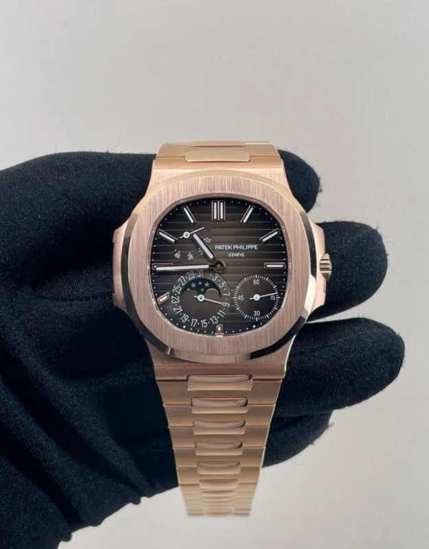 Patek Philippe 5712/1R-001 5712/1R-001 9