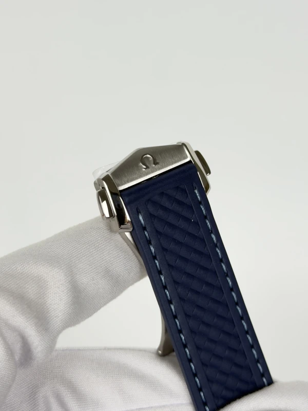 Omega GMT Worldtimer 220.12.43.22.03.001 6