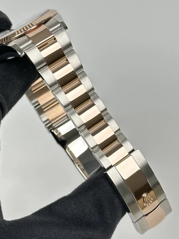 Rolex 36 mm, Oystersteel and Everose gold 126231-0020 5