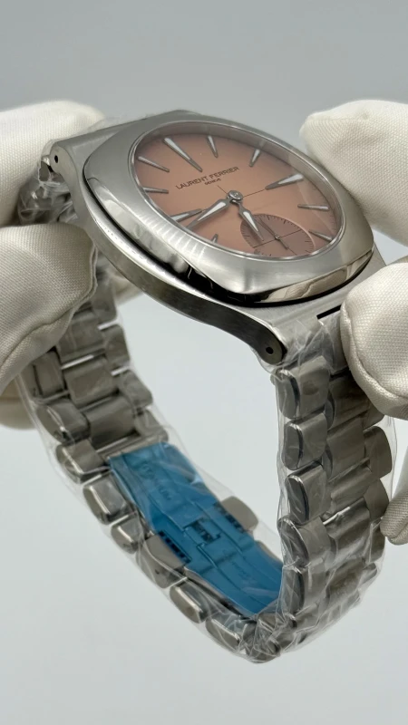 Laurent Ferrier Tourbillon Pursuit LCF044.T1.RN1 8