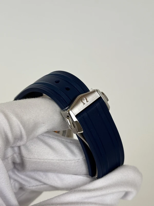 Omega DIVER 300M 210.32.42.20.04.002 6