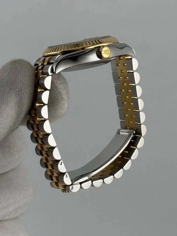 Rolex 31mm Steel and Yellow Gold 278273-0020 5