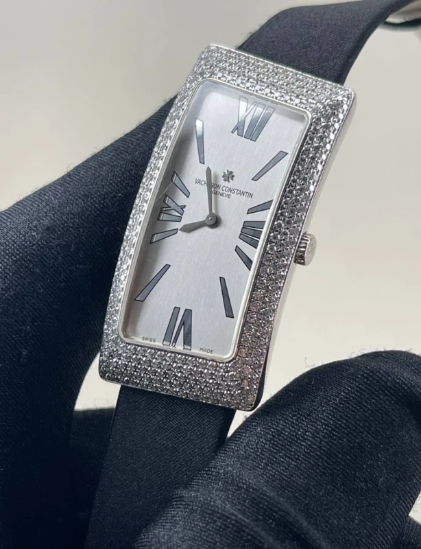 Vacheron Constantin Cambree Small Model Paved 25515/000G-9233 2
