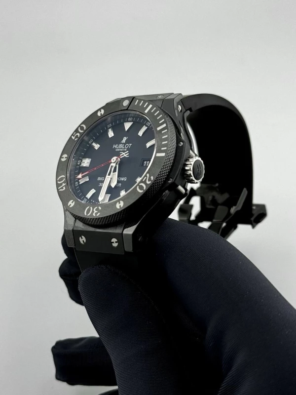 Hublot  King Black Ceramic Black Magic 44 mm  312.CM.1120.RX 3