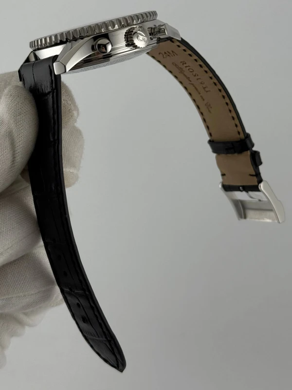 Breitling World A2432212/B726-441X 7