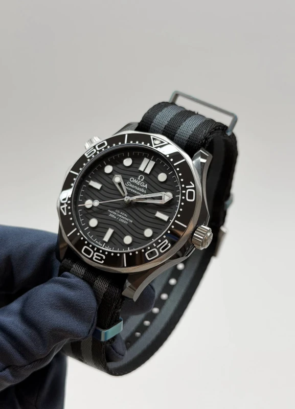 Omega Diver 300m Co Axial Master Chronometer 210.92.44.20.01.002 3