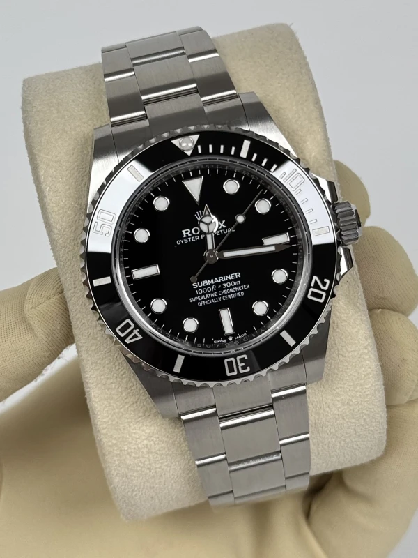 Rolex 41 mm Steel 124060-0001 3