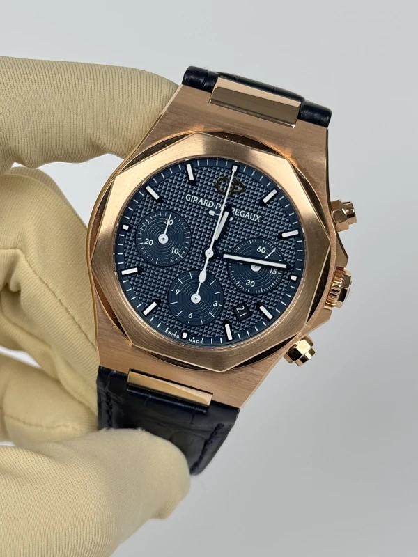 Girard Perregaux Chronograph 42 mm 81020-52-432-BB4A 4