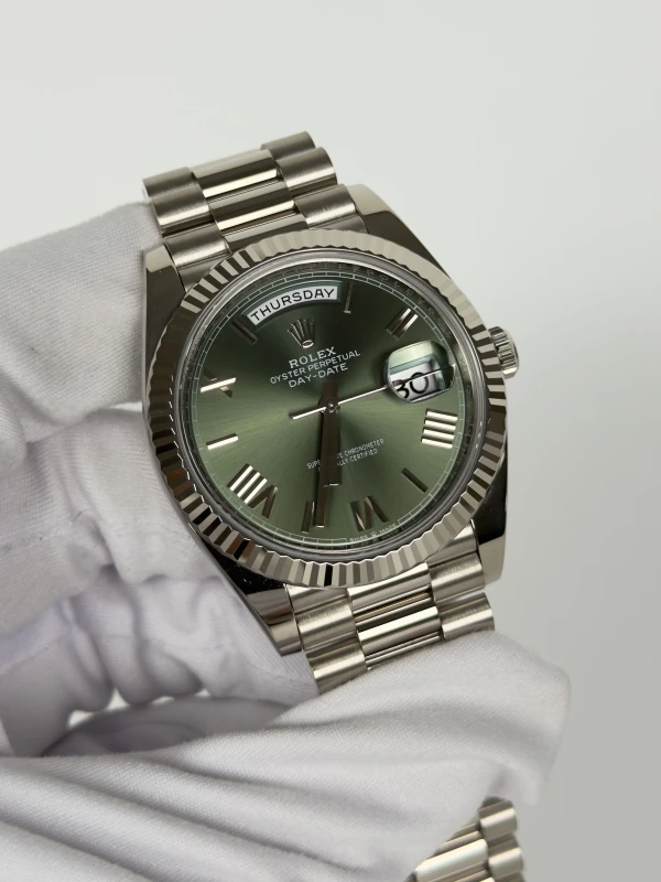Rolex 40MM WHITE GOLD 228239-0033 3