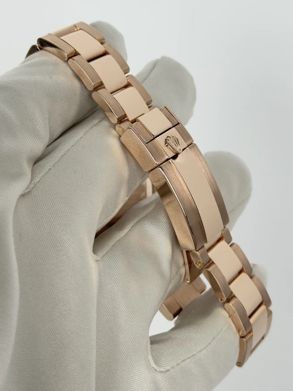 Rolex Cosmograph 40mm Everose Gold   116505-0008 4