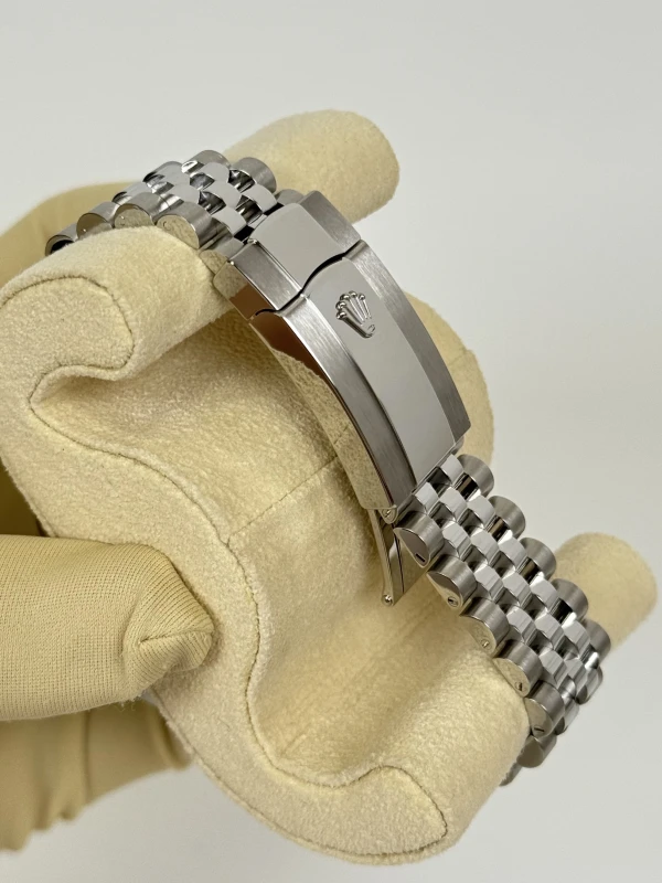 Rolex 41MM STEEL 126300-0020 4