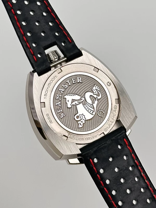 Omega Bullhead Co-Axial Chronograph 43 225.12.43.50.02.001 9