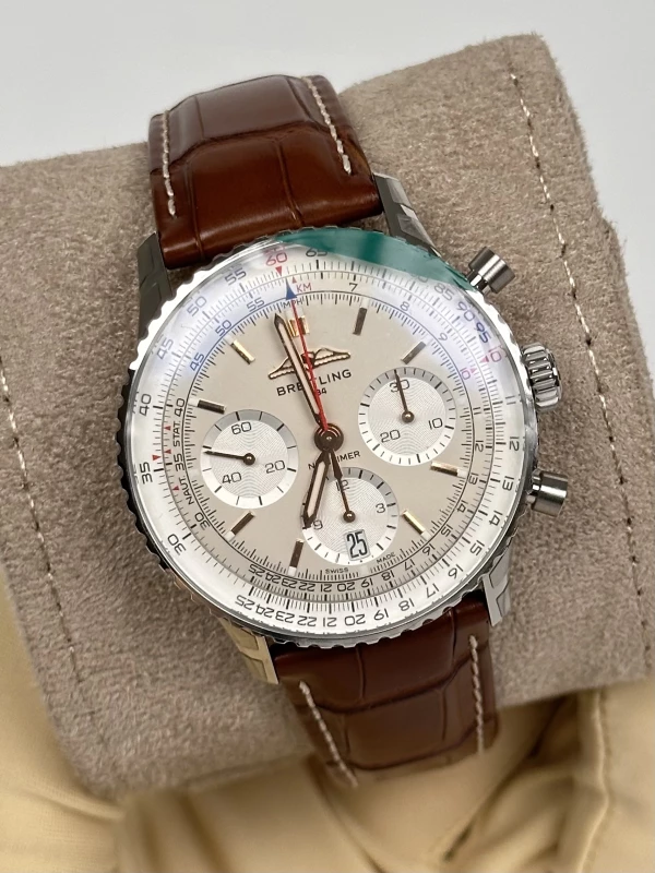 Breitling NAVITIMER B01 CHRONOGRAPH 41 AB0139211G1P1 3