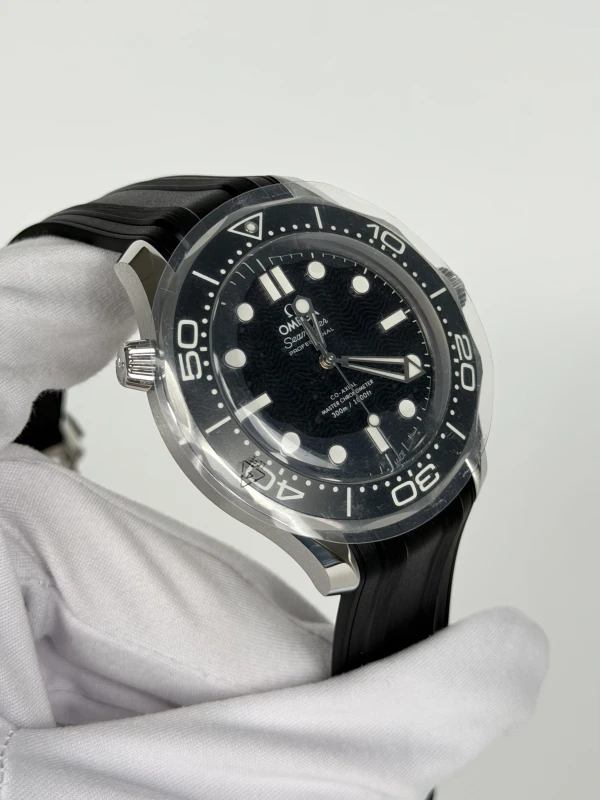 Omega Diver 300M Omega Co‑Axial Master Chronometer 42 mm 210.32.42.20.01.003 3