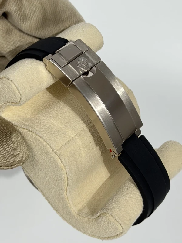 Rolex Cosmograph 40mm White Gold 126519ln-0007 4