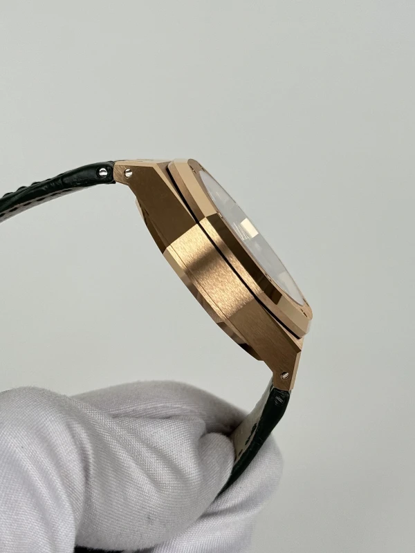 Audemars Piguet Selfwinding Chronograph 41 mm 26240OR.OO.D404CR.02 5