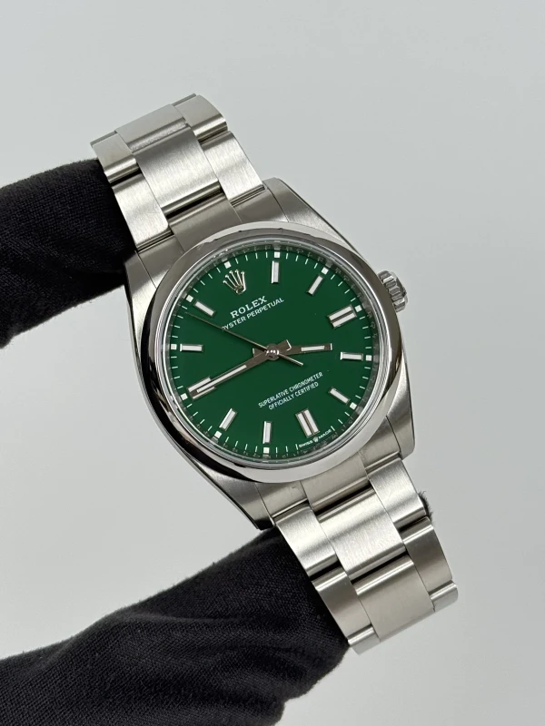 Rolex Perpetual 36 126000-0005 2