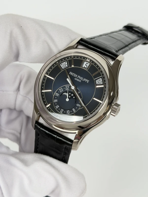 Patek Philippe 5205G-013 4