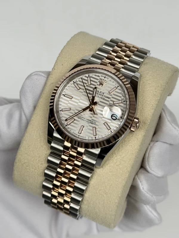 Rolex 36 mm, Oystersteel and Everose gold 126231-0033 3