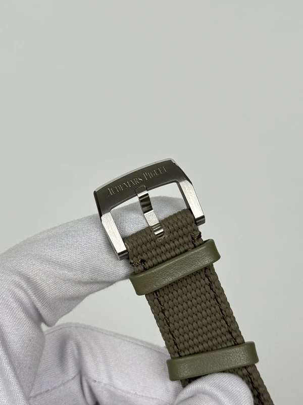 Audemars Piguet 15210QT.OO.A064KB.01 8