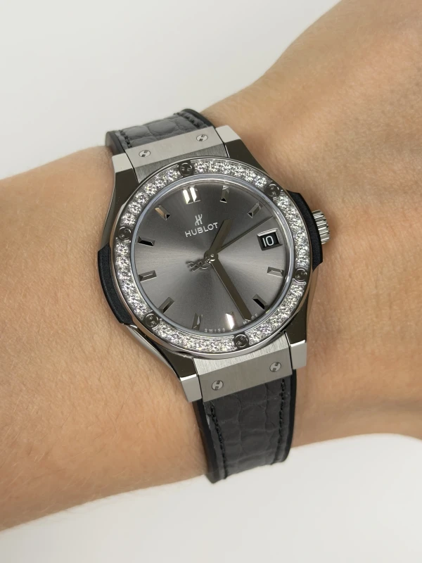 Hublot Quartz 581.NX.7071.LR.1104 6