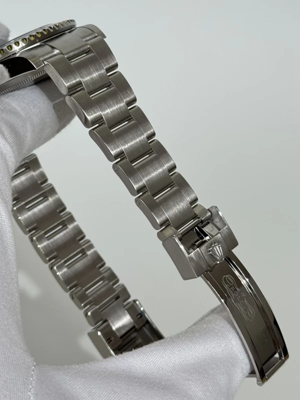 Rolex 41 mm Steel 124060-0001 4