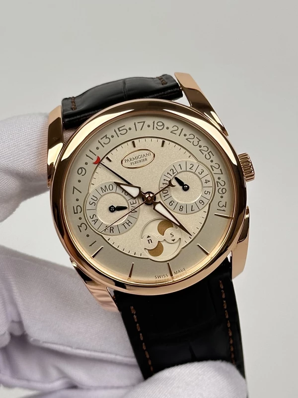 Parmigiani Fleurier Quator PFC272-1002400-HA1241 3