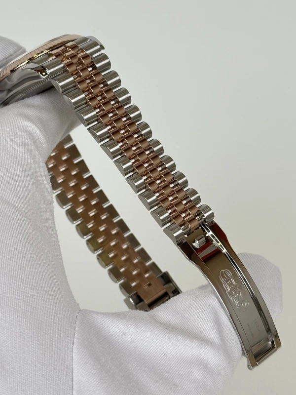 Rolex 36mm Steel and Everose Gold 126231-0021 6