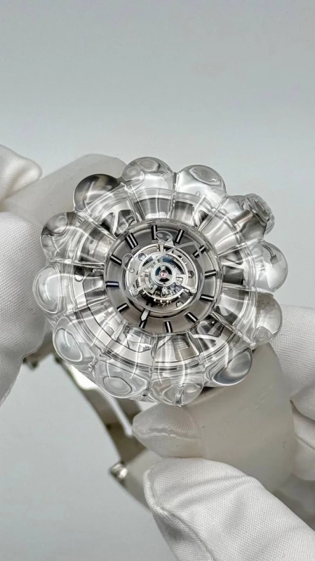 Hublot TAKASHI MURAKAMI TOURBILLON SAPPHIRE 915.JX.4802.RT 4