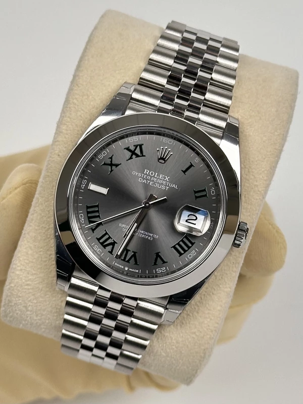 Rolex DATEJUST 41MM STEEL 126300-0014 4
