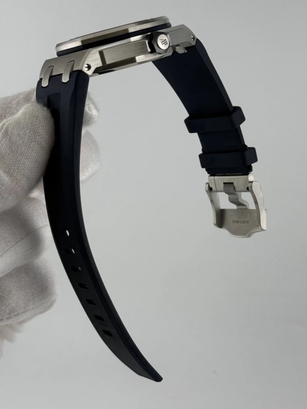 Audemars Piguet Diver 15720ST.OO.A027CA.01 6