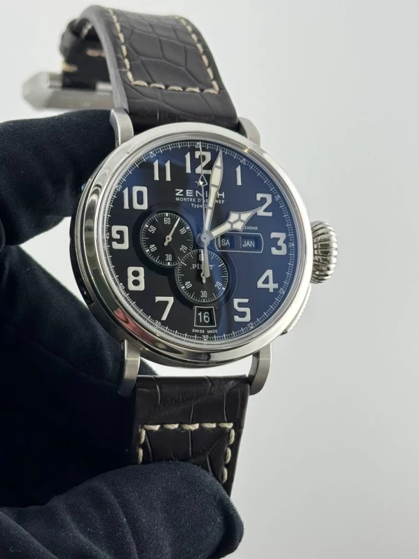 Zenith Montre d’Aeronef Type 20 Annual Calendar 03.2430.4054/21.c721 3