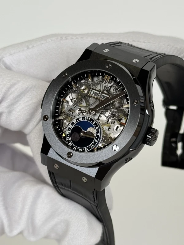 Hublot AEROFUSION MOONPHASE BLACK MAGIC 547.CX.0170.LR 3