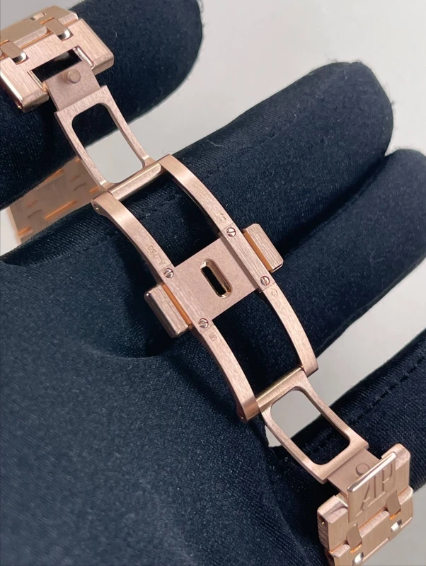 Audemars Piguet Quartz Gold 67650OR.OO.1261OR.01 6