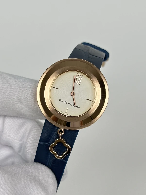 Van Cleef & Arpels HH69711 4