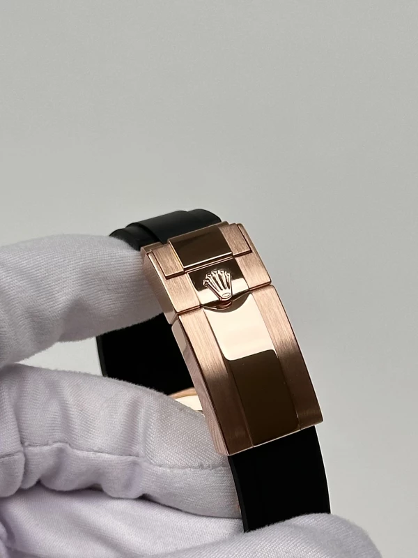 Rolex 40mm Everose Gold 126655-0002 8