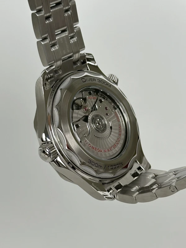 Omega Diver 300M Omega Co‑Axial Master Chronometer 42 mm 210.30.42.20.06.001 7