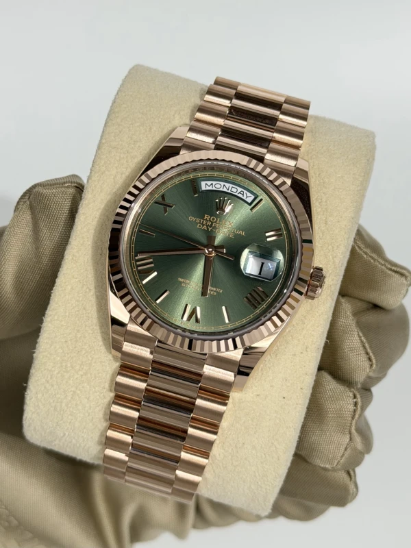 Rolex 36mm Everose Gold 128235-0089 3