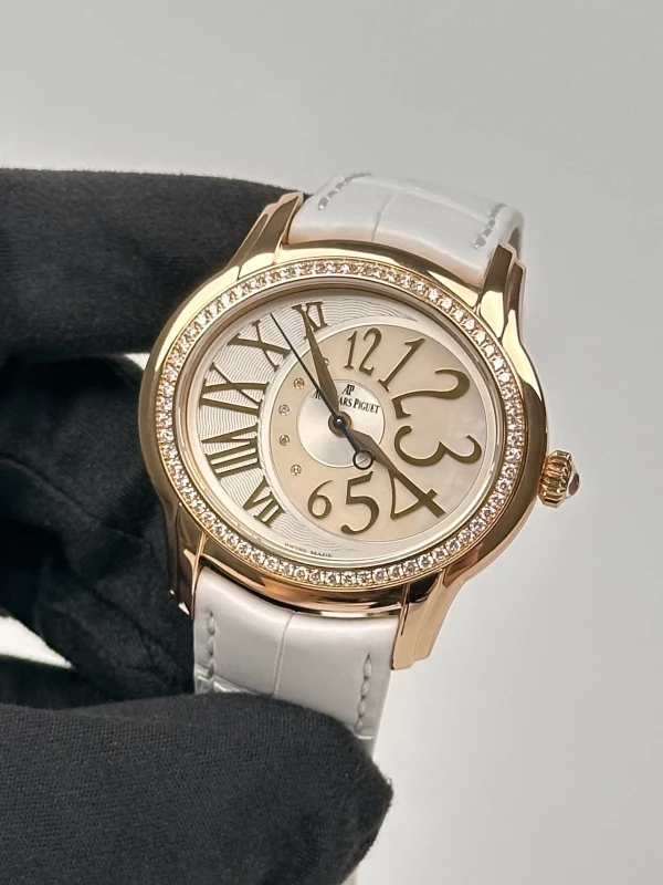 Audemars Piguet Selfwinding 3 Hands  77301OR.ZZ.D015CR.01 4
