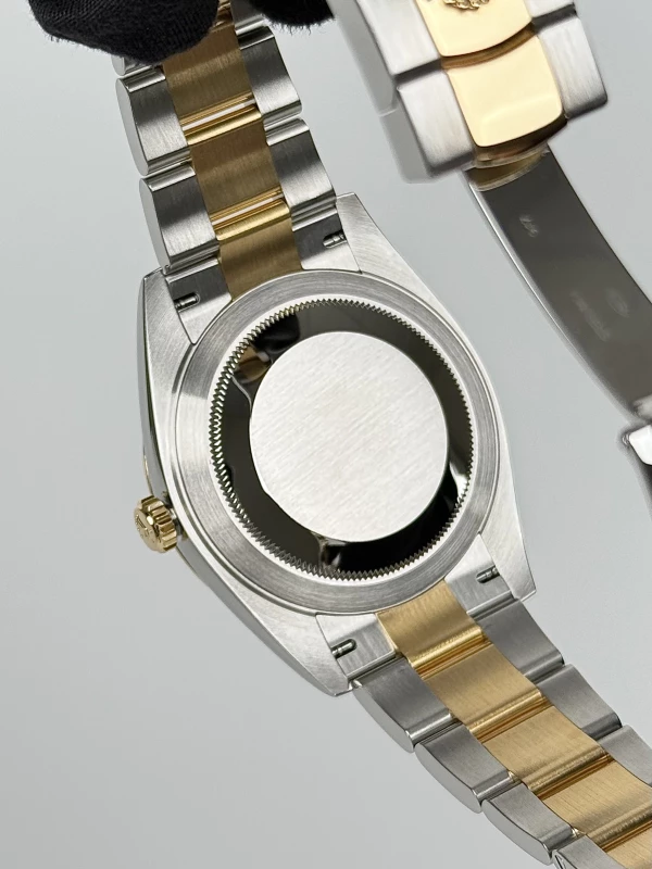 Rolex 41 mm, steel and yellow gold 126303-0015 8