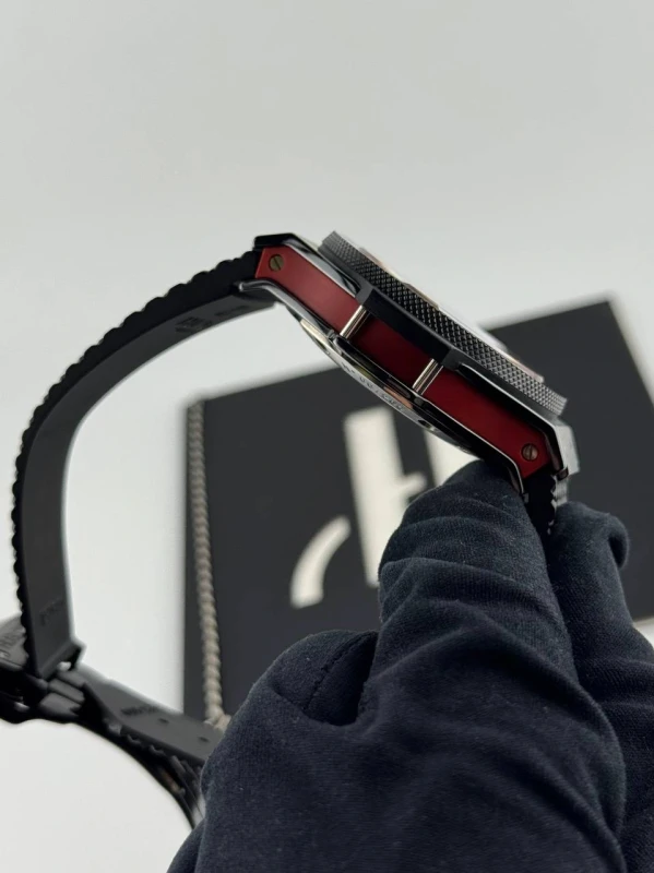Hublot Red Magic  301.CE.1201.RX 8