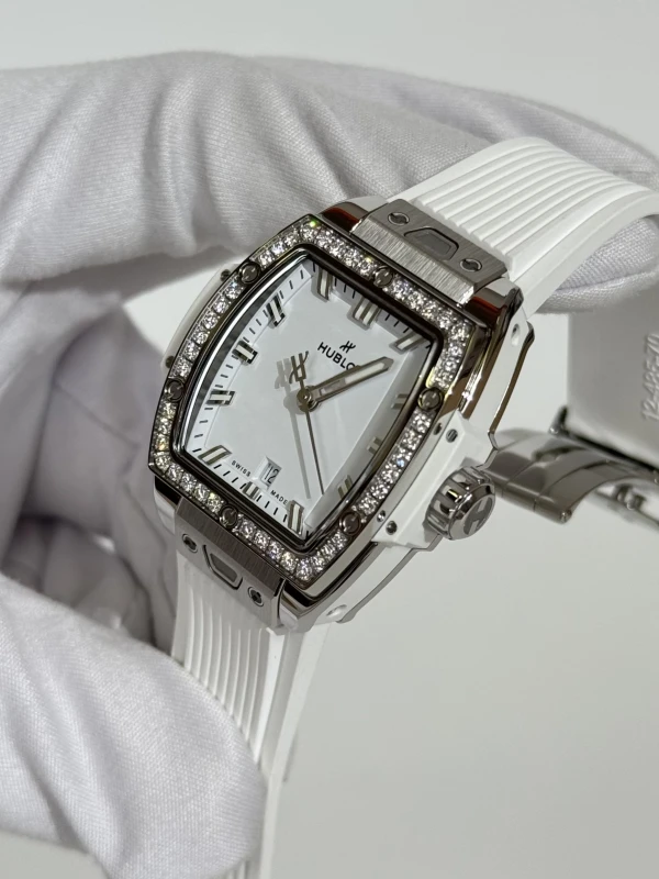 Hublot 682.SE.2010.RW.1204 3