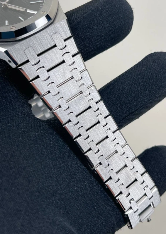 Audemars Piguet Selfwinding 15510ST.OO.1320ST.07 7