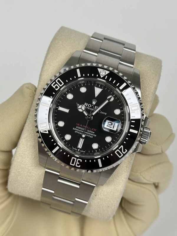 Rolex 4000 126600-0001 3